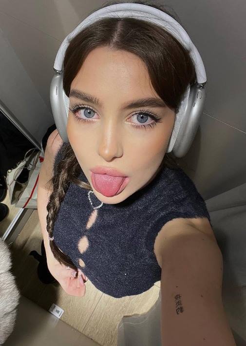 Lovely twitch girl78